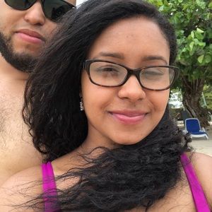 Meet your Posher, Yajaira